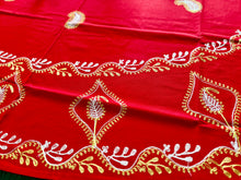 Load image into Gallery viewer, Round Table Cover. Diameter: 78 inches Approx'. Aghabani Oriental for Round Tables. Red background with Gold & White Silk