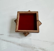 Load image into Gallery viewer, Small Gorgeous Mosaic Middle Eastern Ring Box