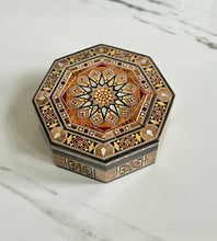 Load image into Gallery viewer, Jewelry Mosaic Wooden Handmade Box inlaid with Mother of Pearl