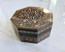 Load image into Gallery viewer, Octagon Handmade Mosaic Box. Diameter: 5.2” approx