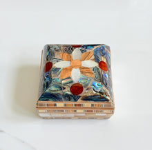 Load image into Gallery viewer, Mother-of-Pearl Mosaic Ring Box | Handmade Inlay Trinket Box | Abalone Shell Flower Design