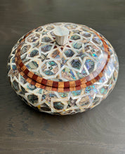 Load image into Gallery viewer, Mother of Pearl Handmade Table Decoration Bowl. Diameter: 9.25 inches