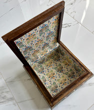Load image into Gallery viewer, Large Sized Pearl Handmade Mosaic Box. Size: 9.5 x 9.5 inches