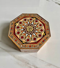 Load image into Gallery viewer, Octagon Handmade Mosaic Box. Diameter: 5.2” approx