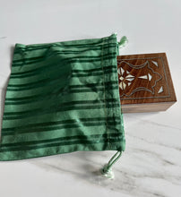 Load image into Gallery viewer, Jewelry Mosaic Wooden Handmade Box inlaid w/ Mother of Pearl