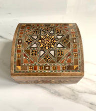 Load image into Gallery viewer, Jewelry Mosaic Wooden Handmade Box