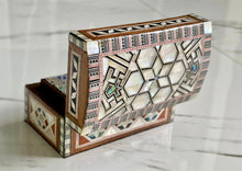 Load image into Gallery viewer, Mother of Pearl Handmade Mosaic Box. Size: 6 x 3.6 inches