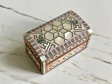 Load image into Gallery viewer, Mother of Pearl Handmade Mosaic Box. Size: 6 x 3.6 inches