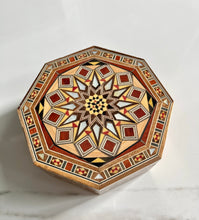Load image into Gallery viewer, Octagon Handmade Mosaic Box. Diameter: 5.2” approx