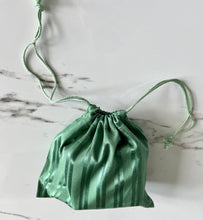 Load image into Gallery viewer, Jewelry Mosaic Wooden Handmade Box inlaid w/ Mother of Pearl