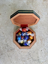 Load image into Gallery viewer, Octagon Handmade Mosaic Box. Diameter: 5.8” approx
