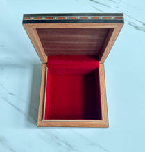 Load image into Gallery viewer, Jewelry Mosaic Wooden Handmade Box inlaid with Mother of Pearl
