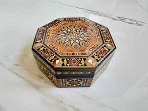 Octagon Handmade Mosaic Box. Diameter: 5.2” approx