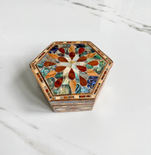 Load image into Gallery viewer, Pearl Handmade Mosaic Box
