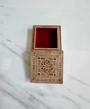 Load image into Gallery viewer, Small Gorgeous Mosaic Middle Eastern Ring Box
