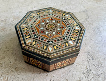 Load image into Gallery viewer, Octagon Handmade Mosaic Box. Diameter: 5.8” approx
