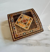 Load image into Gallery viewer, Jewelry Mosaic Wooden Handmade Box inlaid with Mother of Pearl
