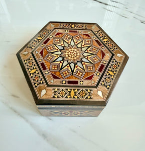 Octagon Handmade Mosaic Box. Diameter: 6.7” approx