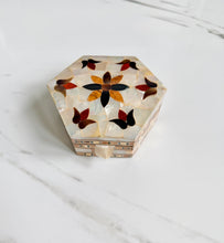 Load image into Gallery viewer, Pearl Handmade Mosaic Box
