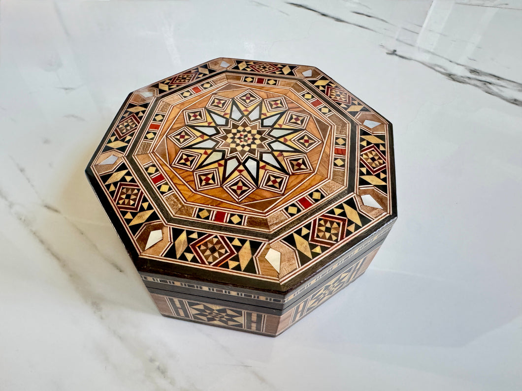 Octagon Handmade Mosaic Box. Diameter: 5.2” approx