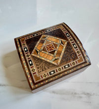 Load image into Gallery viewer, Jewelry Mosaic Wooden Handmade Box inlaid with Mother of Pearl
