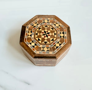 Small Gorgeous Mosaic Middle Eastern Ring Box