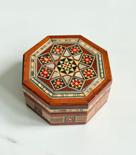 Load image into Gallery viewer, Small Gorgeous Mosaic Middle Eastern Ring Box
