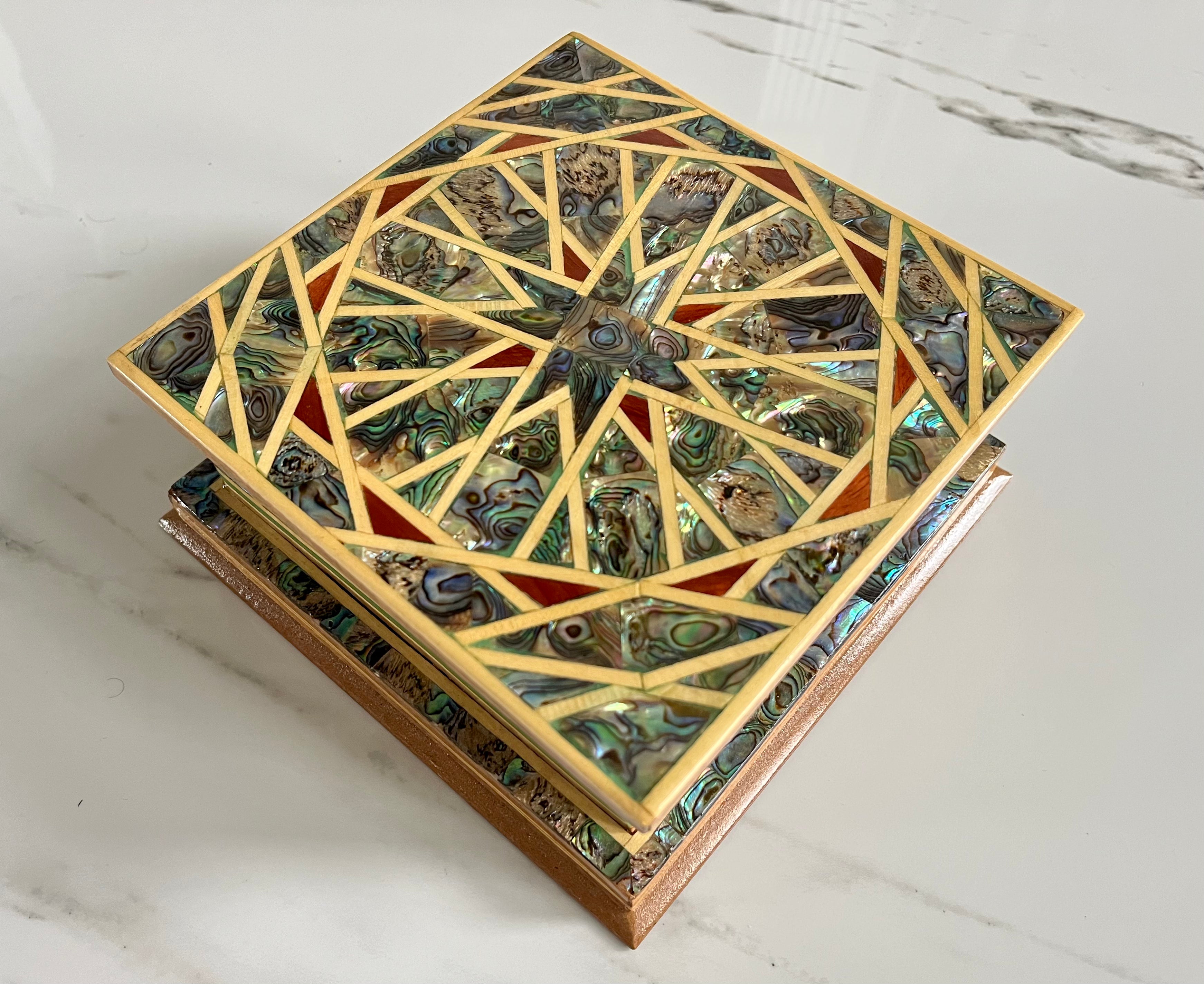 Large Sized Pearl Handmade Mosaic Box. Size: 6.7 x 6.7